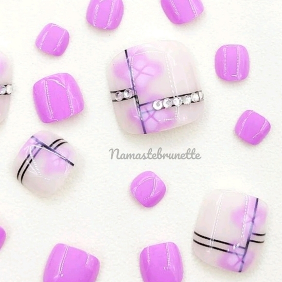 2/$16 Pink Floral Rhinestone Press on Toenails - Picture 8 of 17